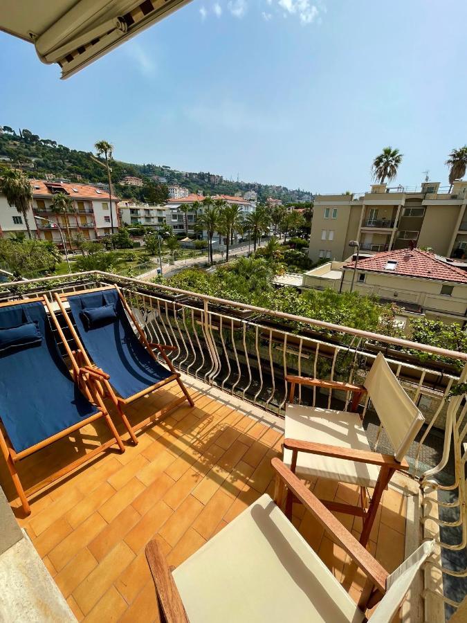 Casa Vacanze Il Veliero Apartment Bordighera Exterior photo